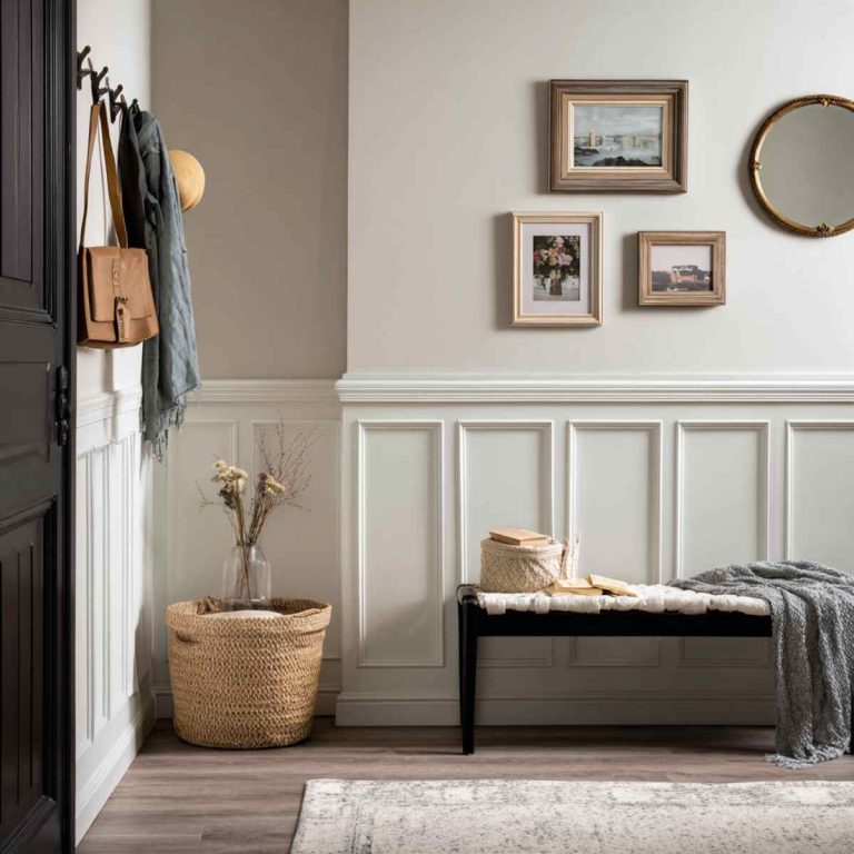 25 Entryway Wall Molding Ideas That Make a Big First Impression - Happy ...