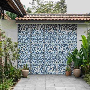 17 Outdoor Wall Decor Ideas to Transform Your Patio Walls Instantly