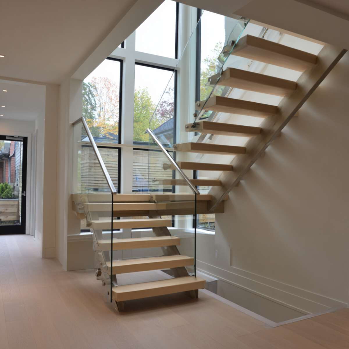 Sleek Aluminum Stringers with Maple Steps