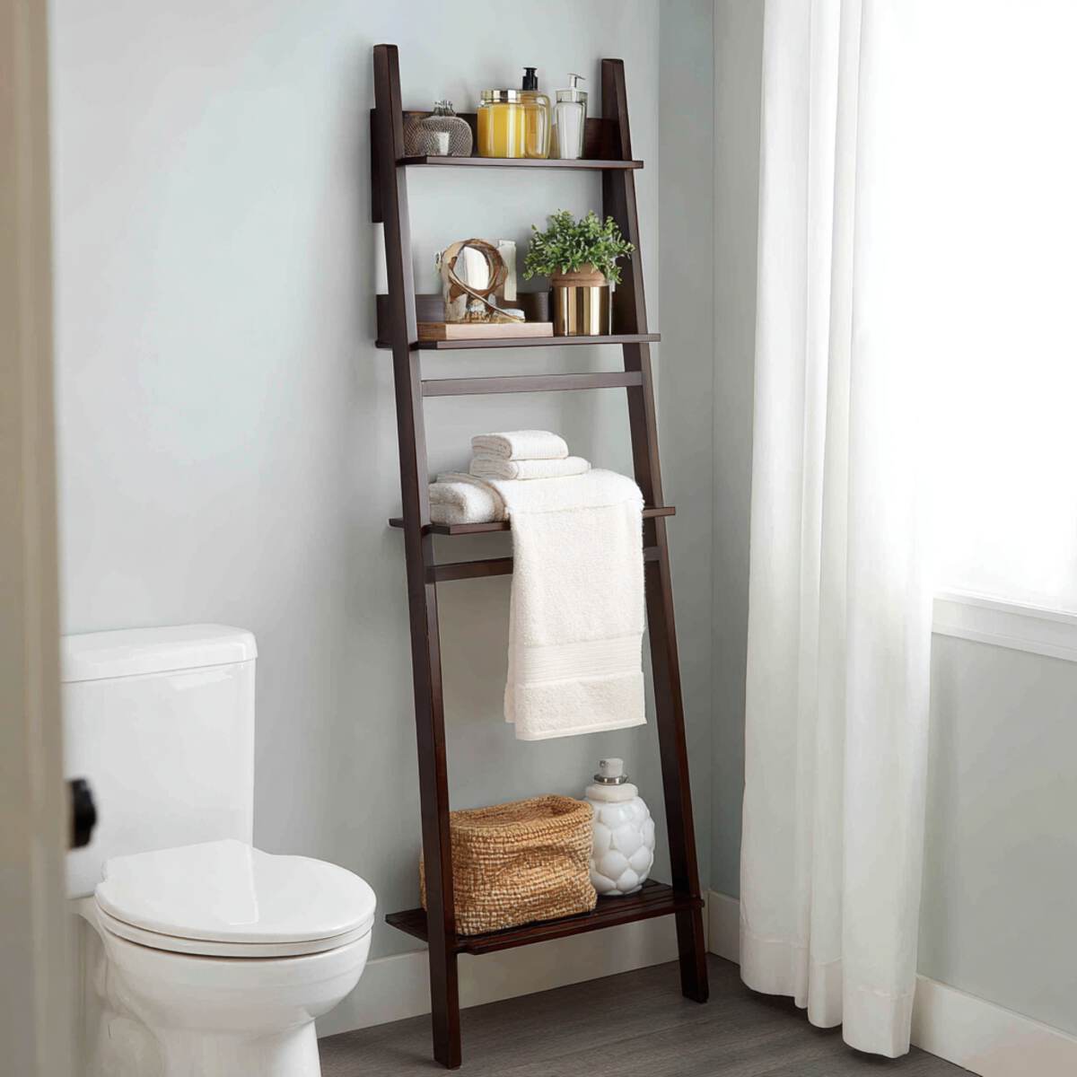 Ladder Shelf with Built-in Towel Rack