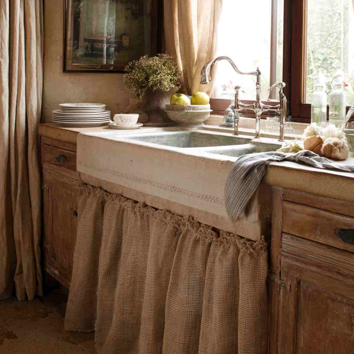 Burlap for a Rustic Look