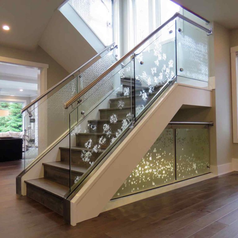 19 Brilliant Glass Stair Railing Ideas That Make Any Home Look Bigger