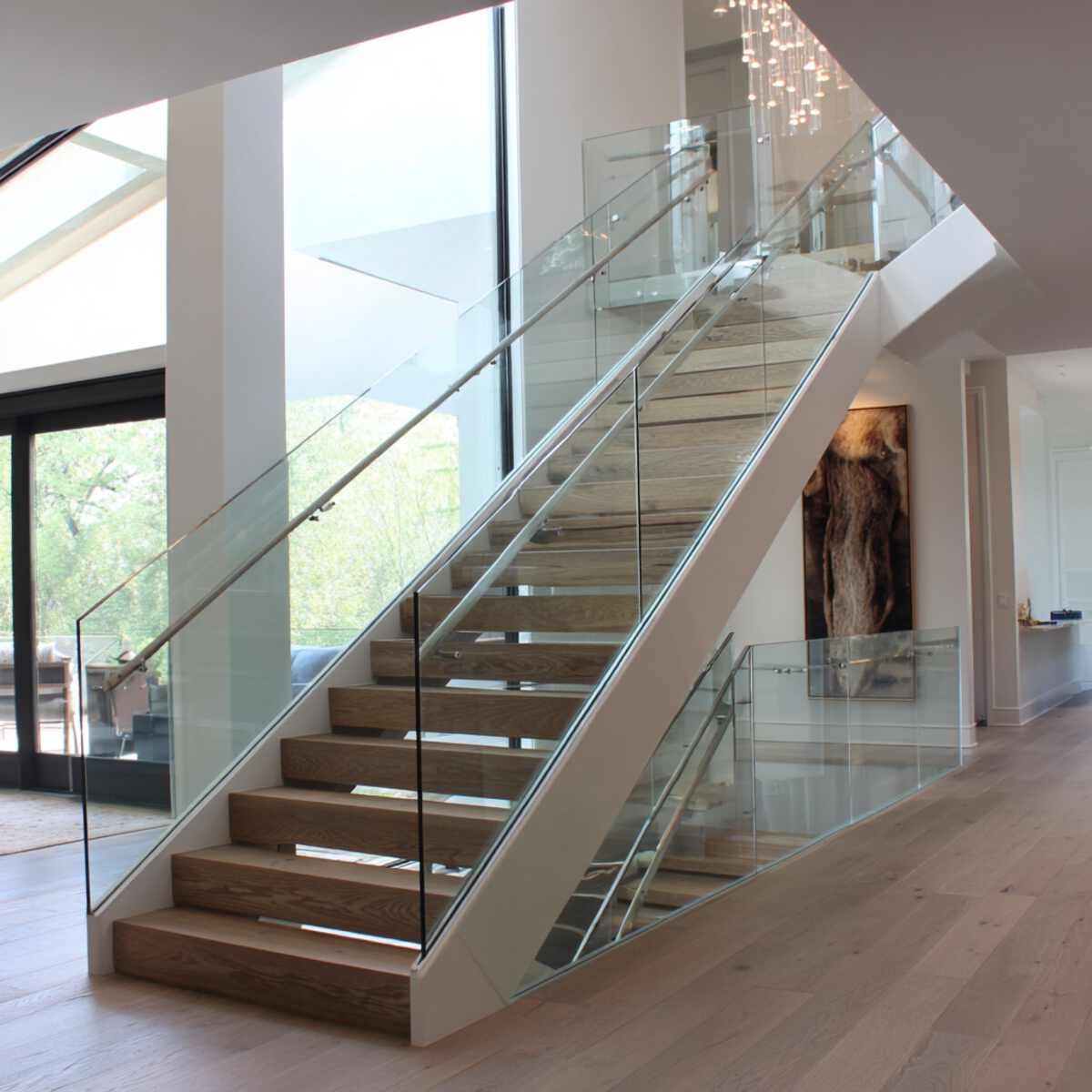 Zigzag Stringer with Glass Panels