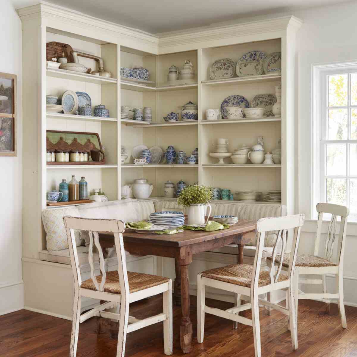 Open Shelving Hutch