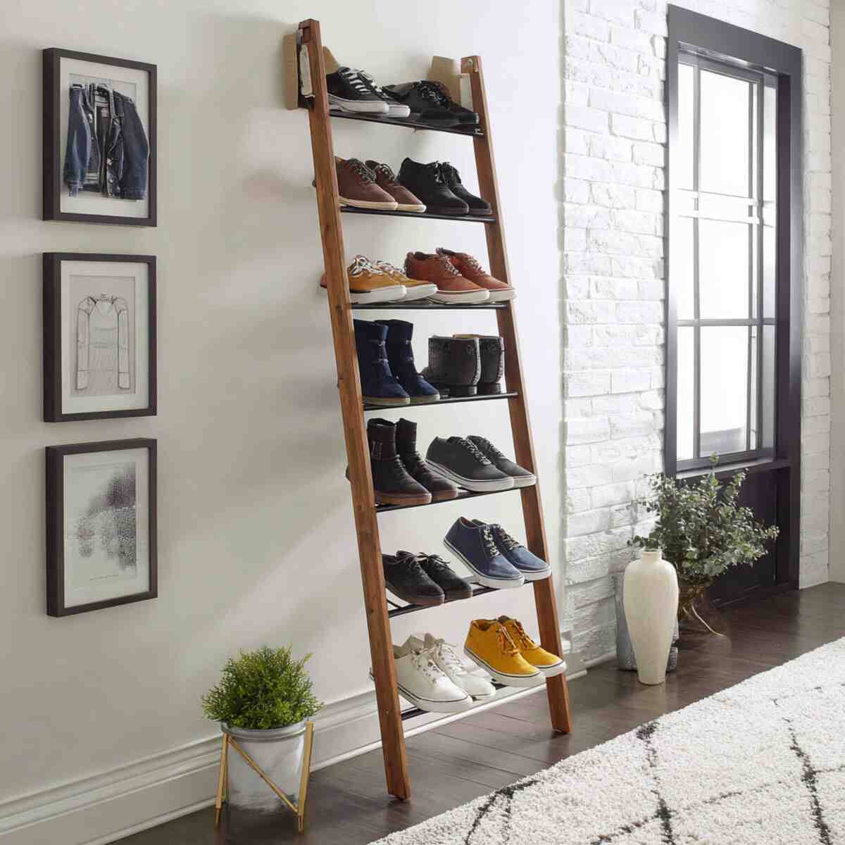 Ladder-Style Leaning Shoe Rack
