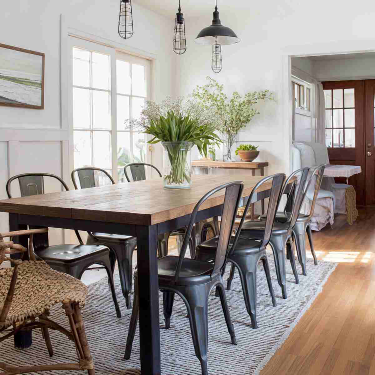 Pairing Industrial Metal Chairs with Farmhouse Wood