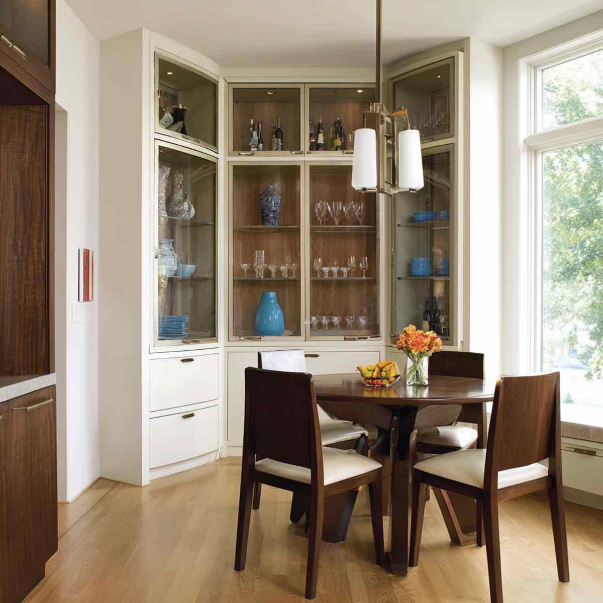 Modern Minimalist Hutch