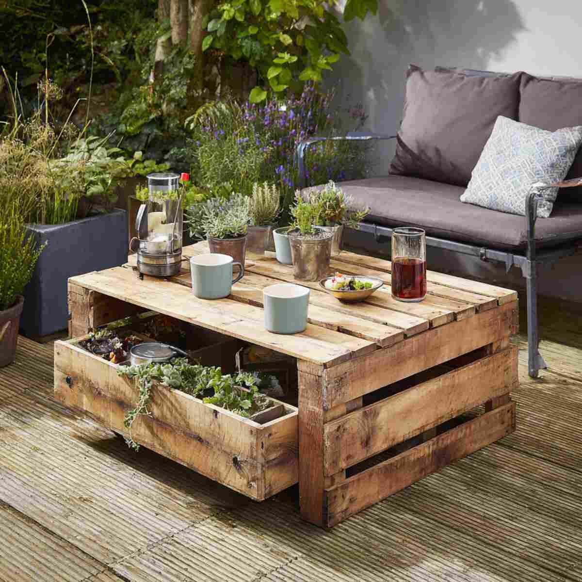 Crate Coffee Table with Plant Storage