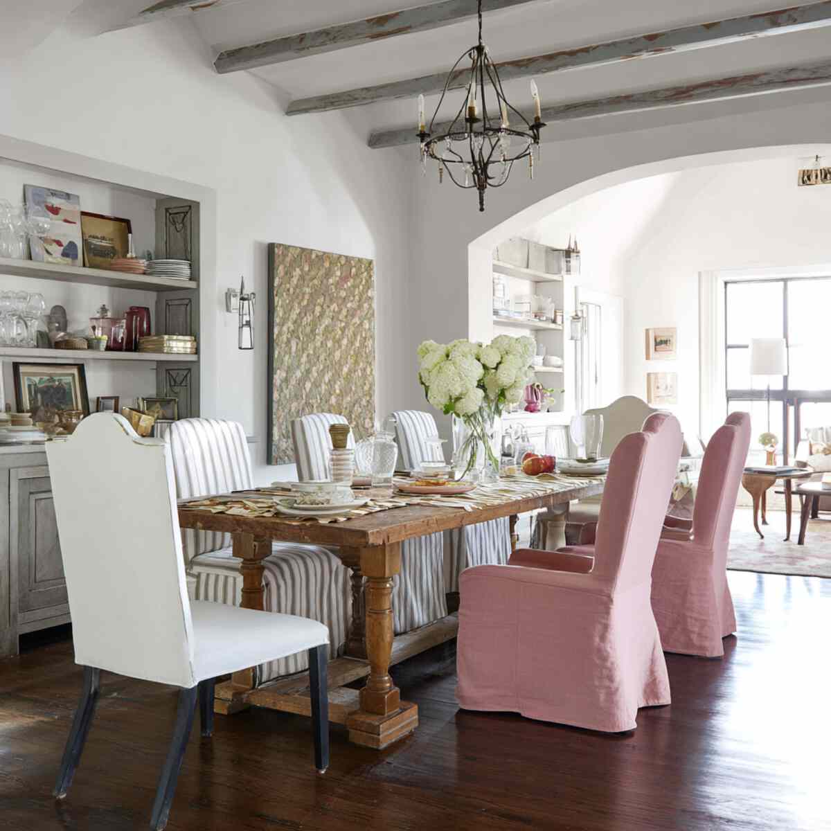 Alternating High-Back and Low-Back Chairs