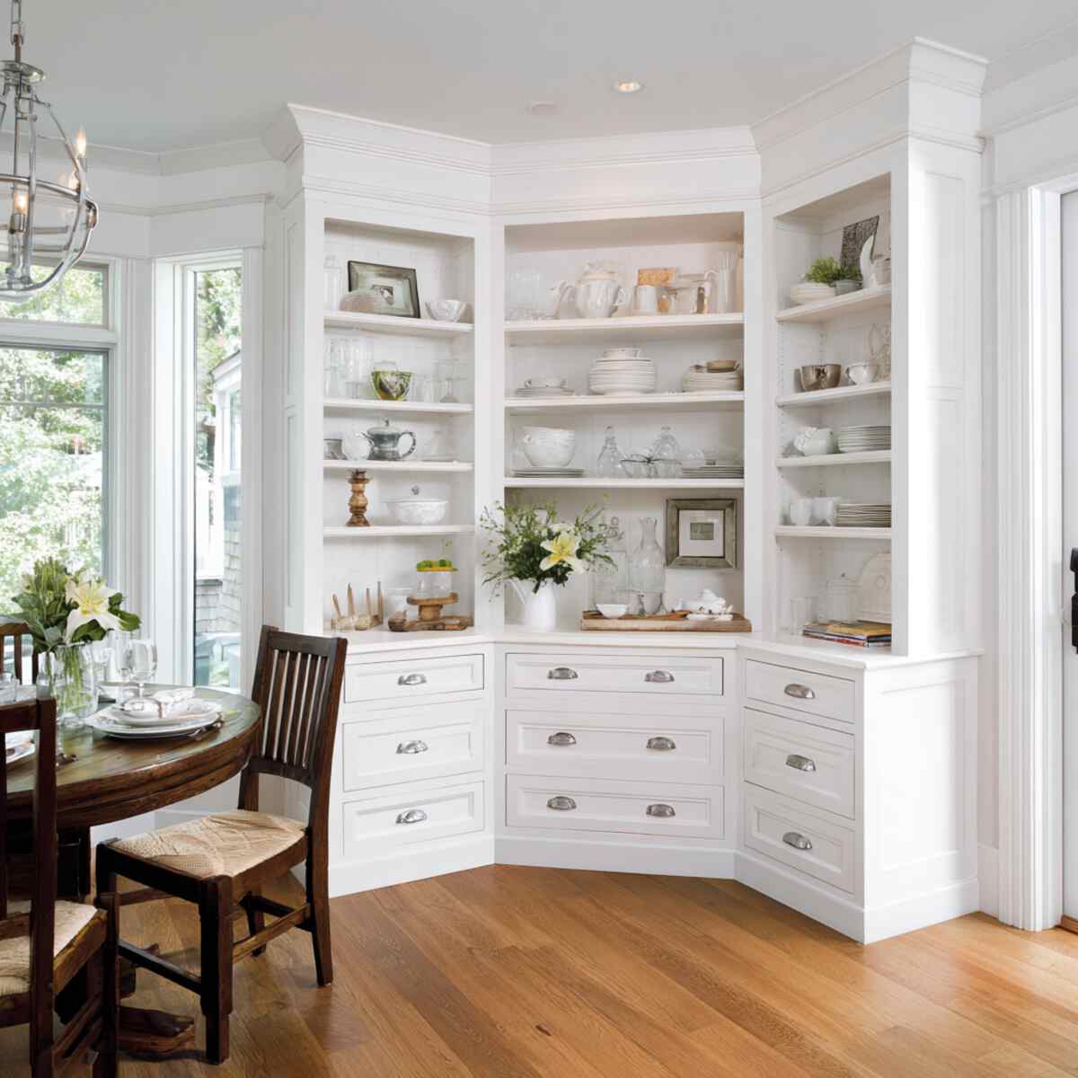 Built-In Corner Hutch