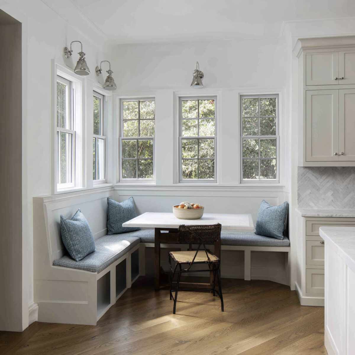 Built-in L-shaped bench nook-resized