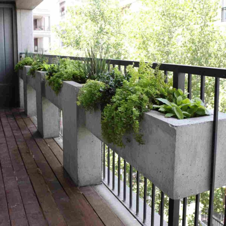 20 Creative Porch Railing Planter Ideas to Brighten Your Outdoor Space