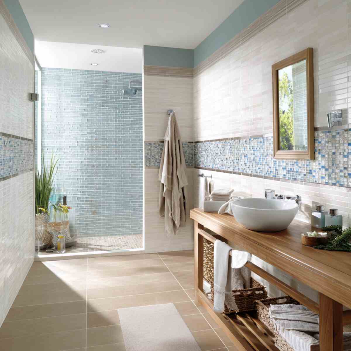 Glass mosaic strip-resized