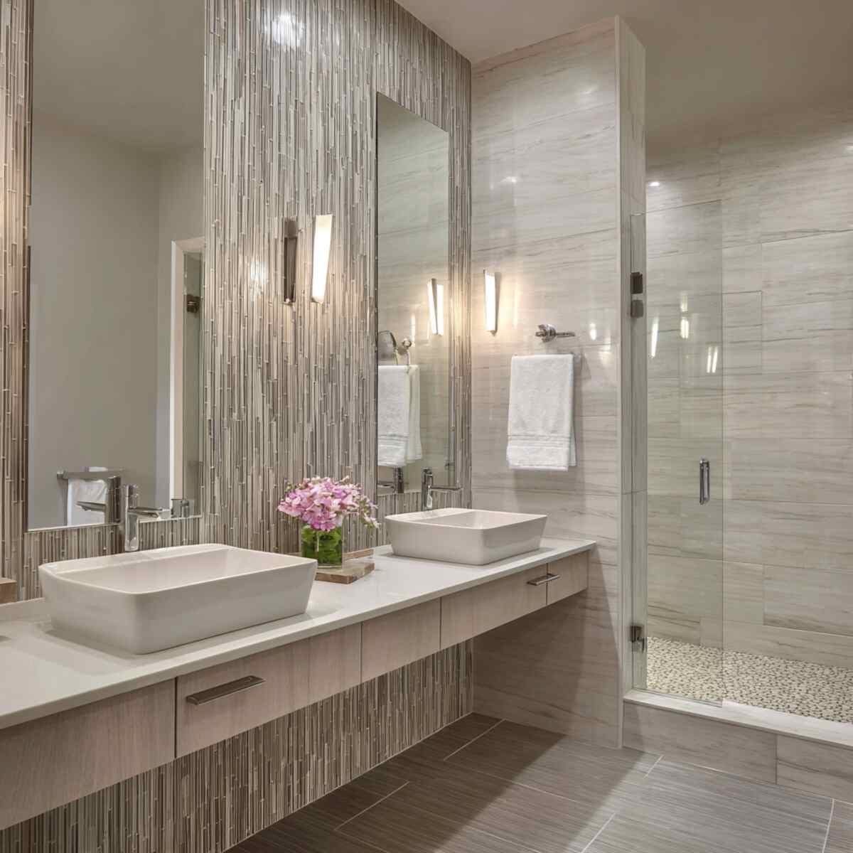 Vertical linear tiles-resized