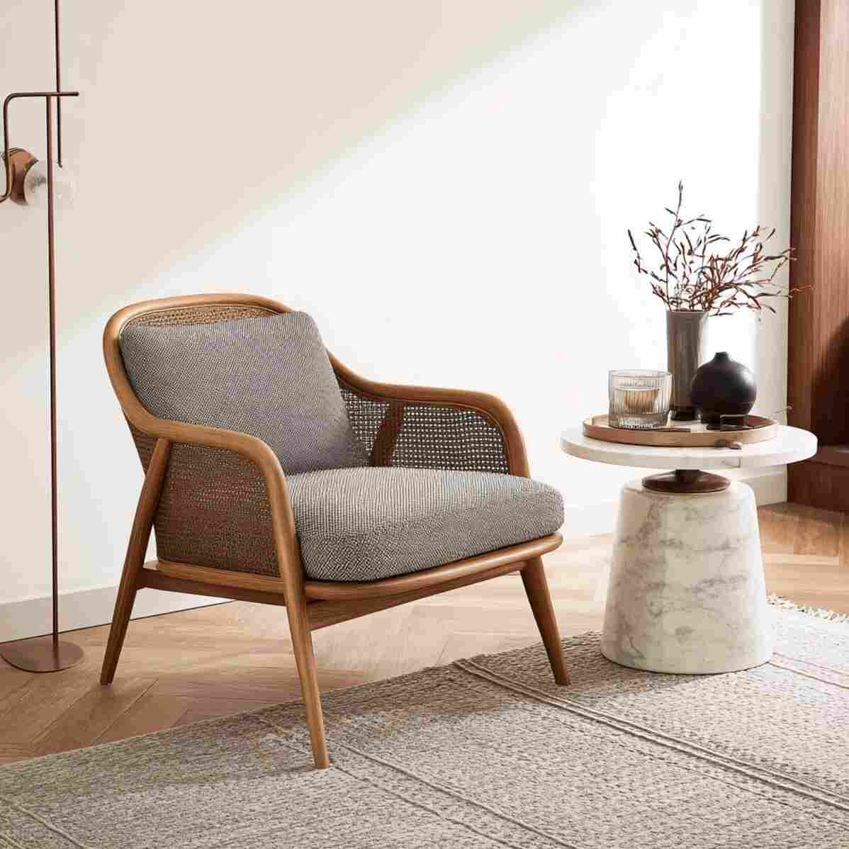 Single Armchair with Small Round Table