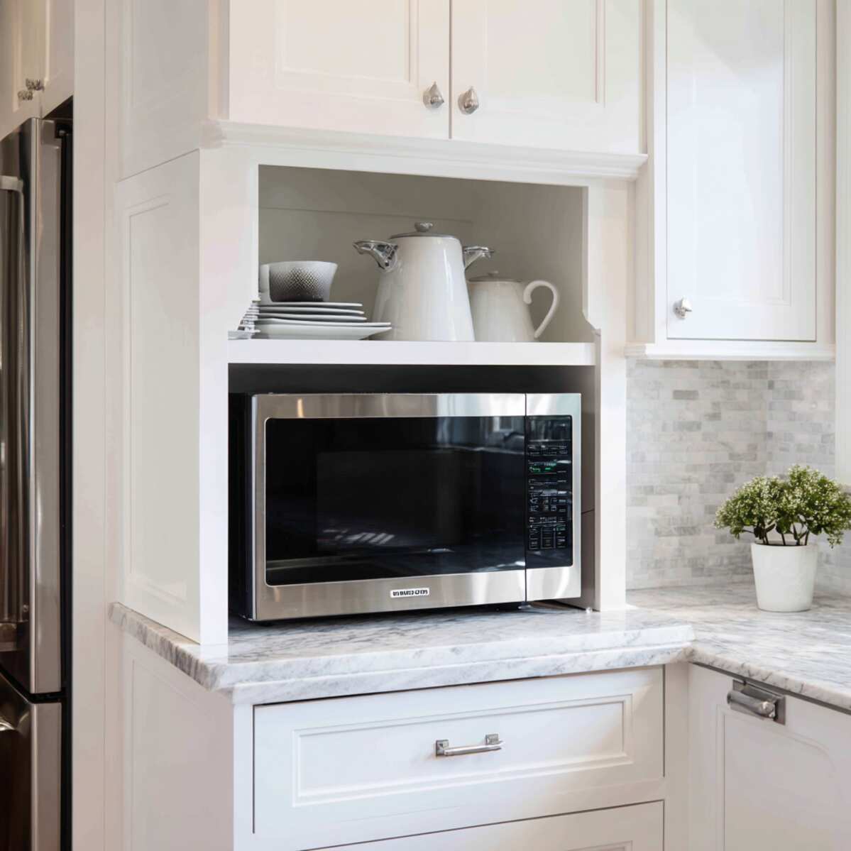 Shaker-Style Cabinet Microwave Opening
