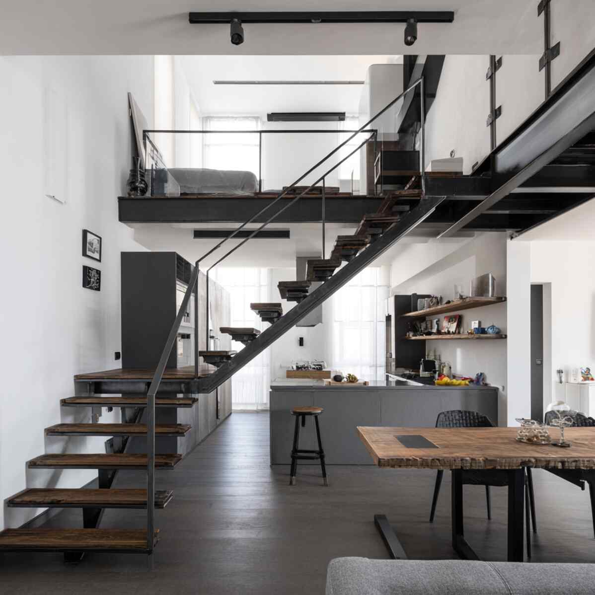Minimalist Steel Frame with Open Risers